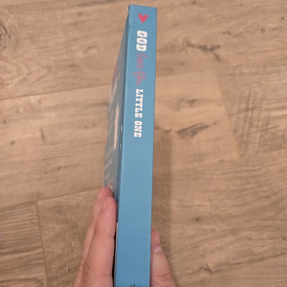 3/$15 NWT God Loves You, Little One‎ Board Book Baby Board Book - Picture 5 of 7